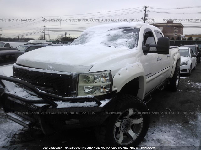 3GCPKSE75CG181638 - 2012 CHEVROLET SILVERADO K1500 LT WHITE photo 2