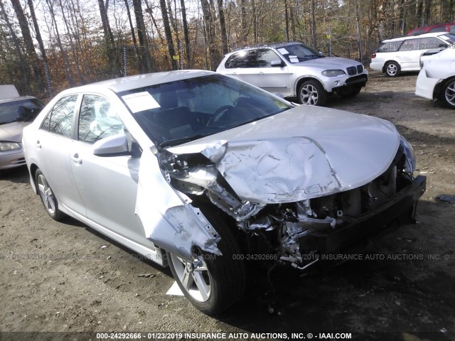 4T1BF1FK9DU249736 - 2013 TOYOTA CAMRY L/SE/LE/XLE 银色 照片 1