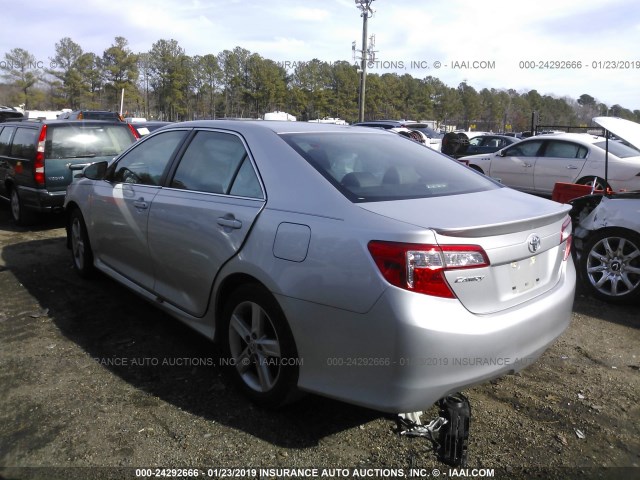 4T1BF1FK9DU249736 - 2013 TOYOTA CAMRY L/SE/LE/XLE 银色 照片 3