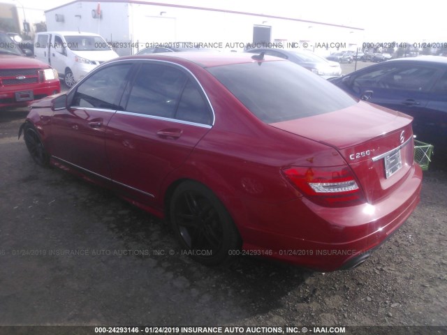 WDDGF4HB4EA932607 - 2014 MERCEDES-BENZ C 250 RED photo 3