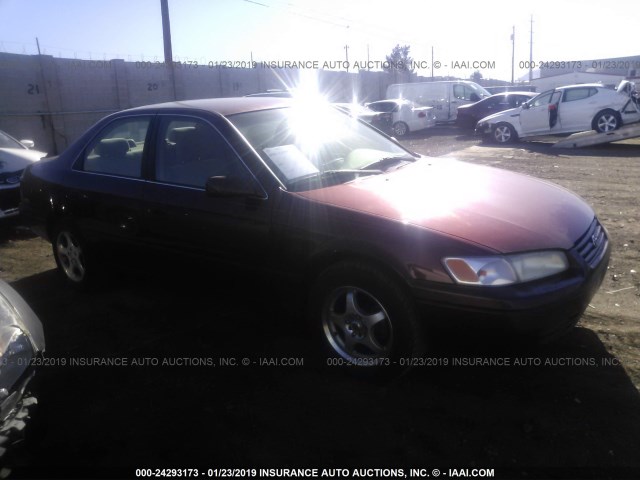 JT2BG22K9X0275383 - 1999 TOYOTA CAMRY LE/XLE 勃艮第红 照片 1
