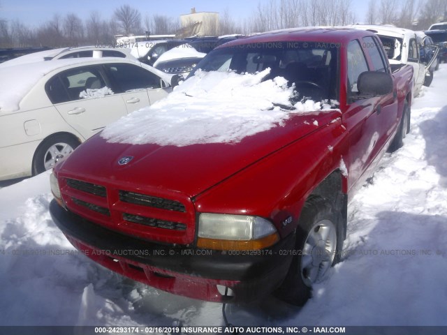 1B7GL2AN3YS671366 - 2000 DODGE DAKOTA QUAD RED photo 2