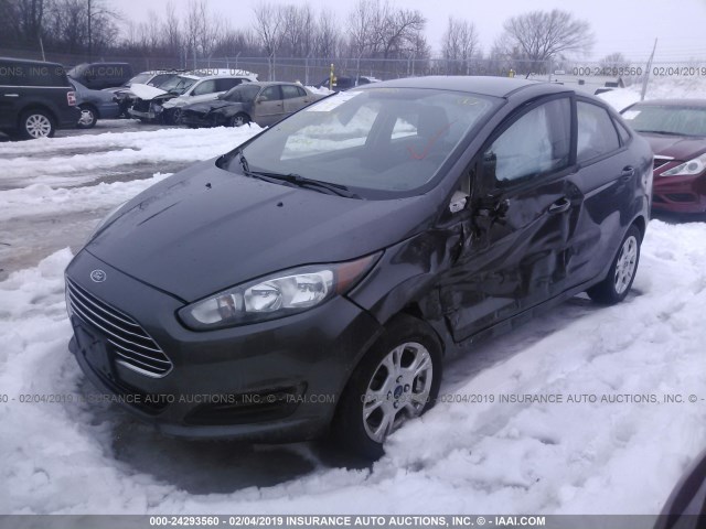 3FADP4BJ8GM193117 - 2016 FORD FIESTA SE GRAY photo 2