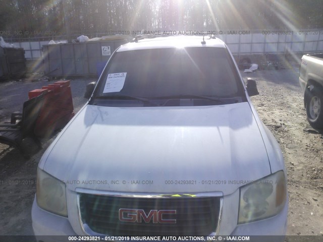 1GKDS13S552325869 - 2005 GMC ENVOY WHITE photo 6