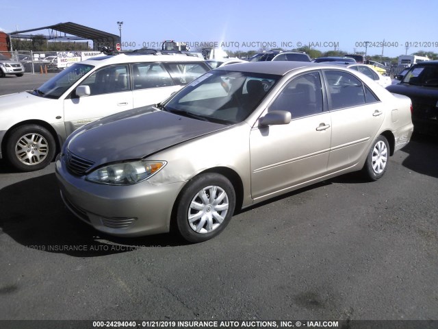 4T1BE32K06U117181 - 2006 TOYOTA CAMRY LE/XLE/SE GOLD photo 2