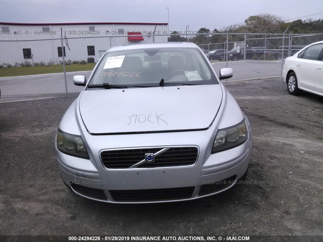 YV1MS382962183957 - 2006 VOLVO S40 2.4I SILVER photo 6