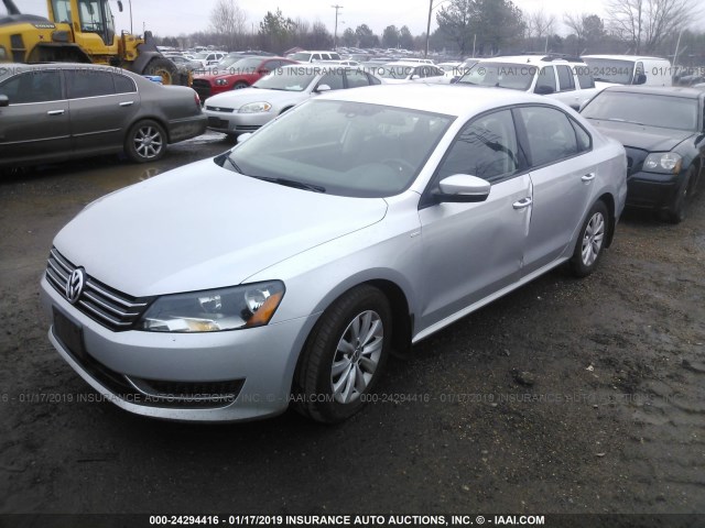 1VWAP7A31EC017748 - 2014 VOLKSWAGEN PASSAT S SILVER photo 2