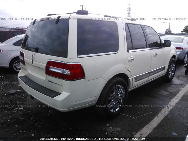 5LMFU27527LJ19648 - 2007 LINCOLN NAVIGATOR CREAM photo 4