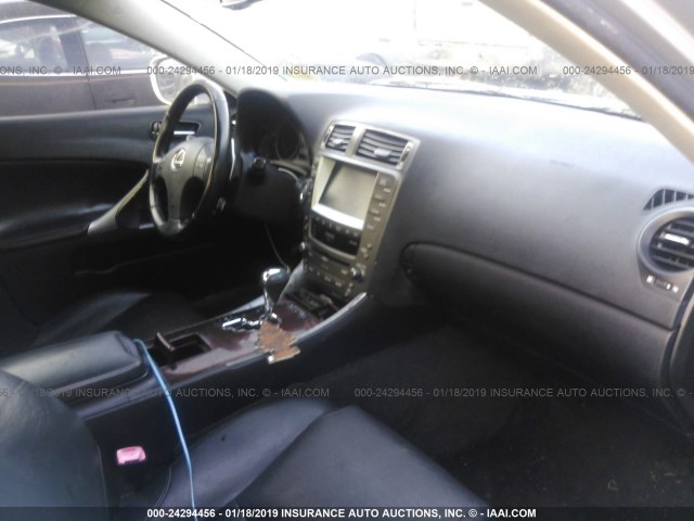 JTHCK262662006179 - 2006 LEXUS IS 250 SILVER photo 5