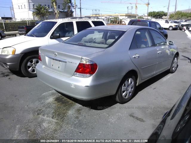 JTDBE32K963053362 - 2006 TOYOTA CAMRY LE/XLE SILVER photo 4