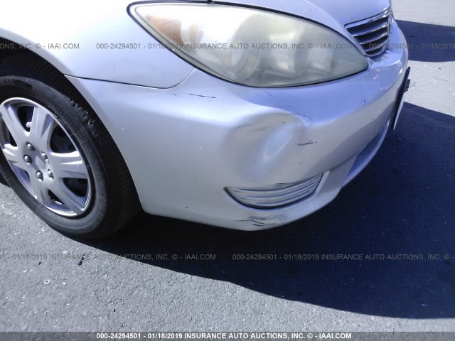 JTDBE32K963053362 - 2006 TOYOTA CAMRY LE/XLE SILVER photo 6