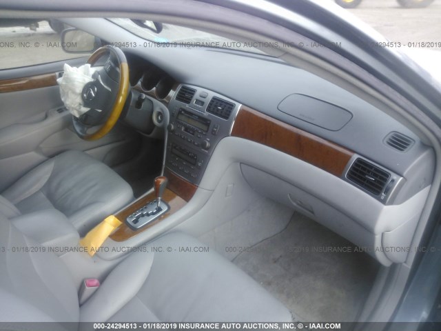 JTHBA30G955082260 - 2005 LEXUS ES 330 BLUE photo 5