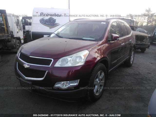 1GNEV23D19S177862 - 2009 CHEVROLET TRAVERSE LT RED photo 2