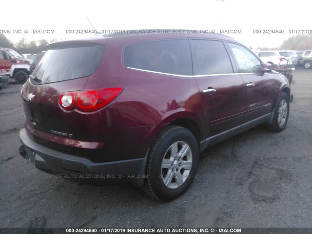 1GNEV23D19S177862 - 2009 CHEVROLET TRAVERSE LT RED photo 4