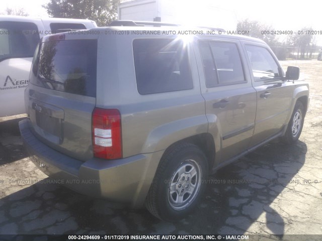 1J8FT28W98D651842 - 2008 JEEP PATRIOT GOLD photo 4