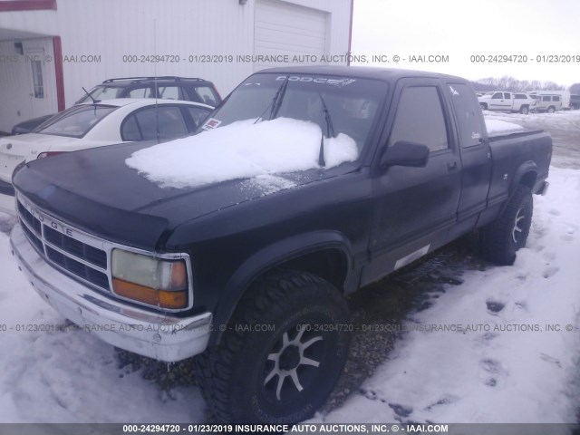 1B7GG23Y8TS581778 - 1996 DODGE DAKOTA BLACK photo 2