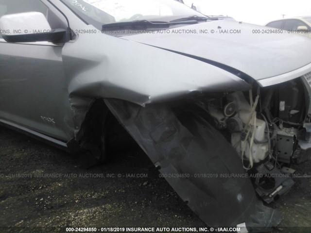 2LMDU68C87BJ35436 - 2007 LINCOLN MKX SILVER photo 6