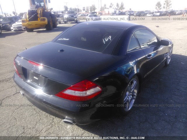 WDBSK71F67F119045 - 2007 MERCEDES-BENZ SL 550 BLACK photo 4