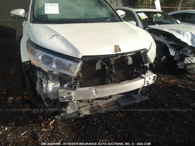 5TDZKRFH0FS092610 - 2015 TOYOTA HIGHLANDER LE/LE PLUS WHITE photo 6