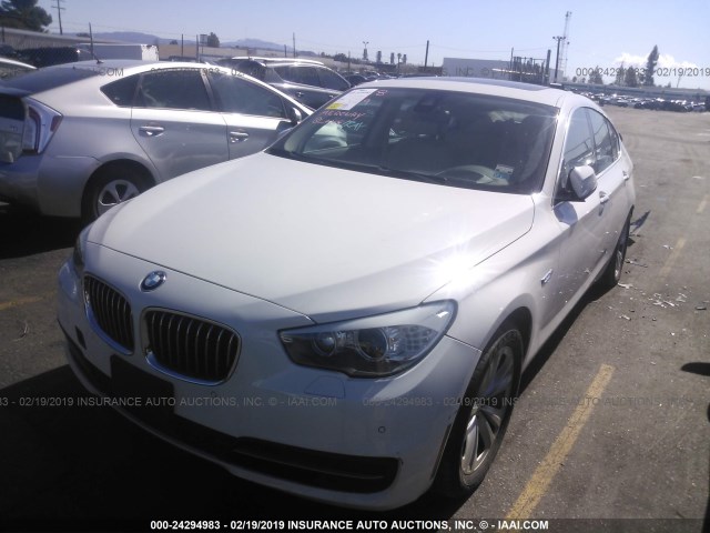 WBA5M2C58ED085552 - 2014 BMW 535 IGT WHITE photo 2