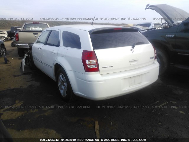 2D4FV47T48H238916 - 2008 DODGE MAGNUM WHITE photo 3