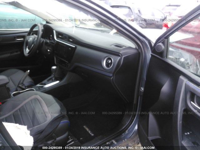 2T1BURHE6HC848709 - 2017 TOYOTA COROLLA L/LE/XLE/SE/XSE 蓝色 照片 5