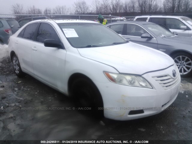 4T1BE46K87U676480 - 2007 TOYOTA CAMRY NEW GENERAT CE/LE/XLE/SE WHITE photo 1