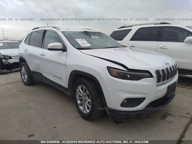 1C4PJLCB7KD149916 - 2019 JEEP CHEROKEE LATITUDE WHITE photo 1