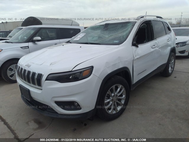 1C4PJLCB7KD149916 - 2019 JEEP CHEROKEE LATITUDE WHITE photo 2