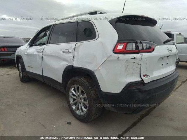 1C4PJLCB7KD149916 - 2019 JEEP CHEROKEE LATITUDE WHITE photo 3