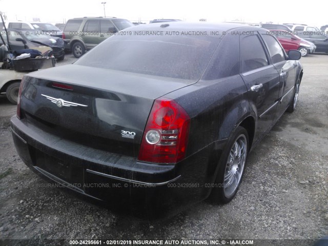 2C3CA5CV2AH241476 - 2010 CHRYSLER 300 TOURING BLACK photo 4