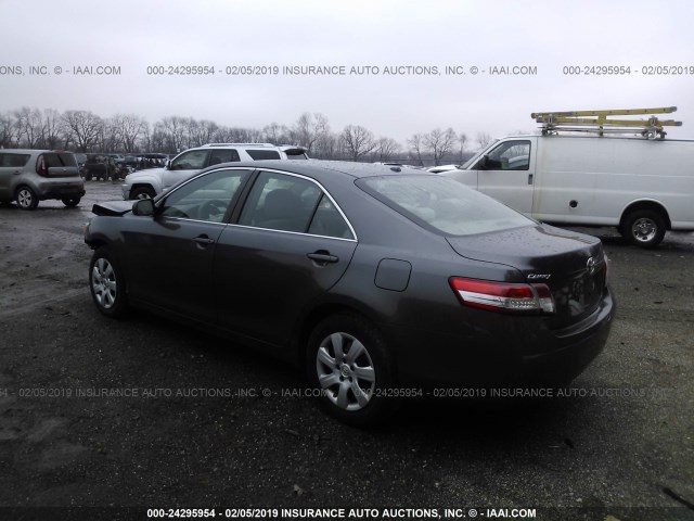 4T4BF3EK0AR075456 - 2010 TOYOTA CAMRY SE/LE/XLE 灰色 照片 3
