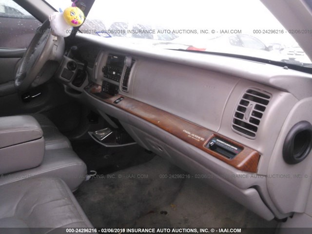 1G4CW54K414215066 - 2001 BUICK PARK AVENUE  SILVER photo 5