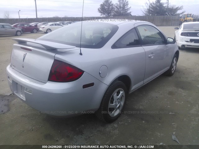 1G2AL15F877326052 - 2007 PONTIAC G5 SILVER photo 4