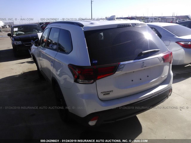 JA4AD3A30JZ061021 - 2018 MITSUBISHI OUTLANDER SE/SEL WHITE photo 3