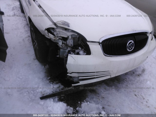 1G4HD572X7U102268 - 2007 BUICK LUCERNE CXL WHITE photo 6