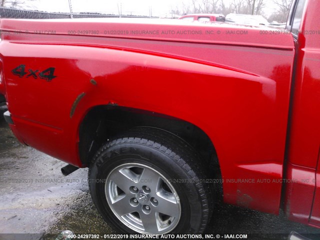 1D7HW48K36S654427 - 2006 DODGE DAKOTA QUAD SLT RED photo 6