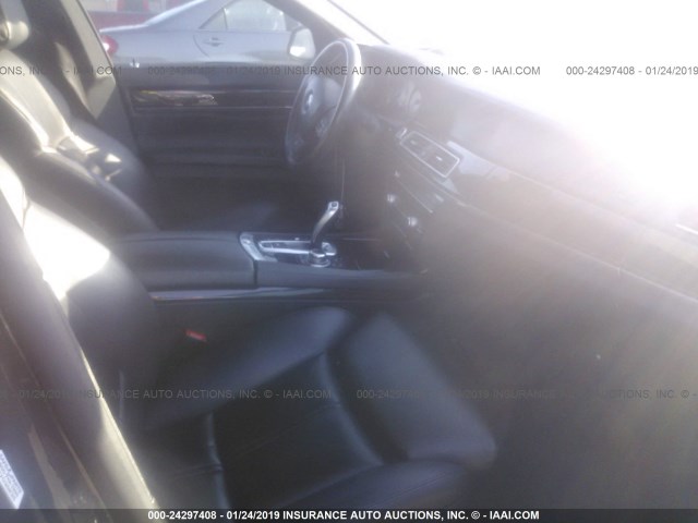 WBAKA8C57CDX01429 - 2012 BMW 750 I BLACK photo 5