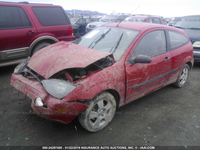 3FAFP31303R191526 - 2003 FORD FOCUS ZX3 RED photo 2