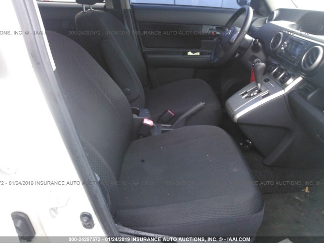 JTLKE50E991085855 - 2009 TOYOTA SCION XB Ақ фото 5