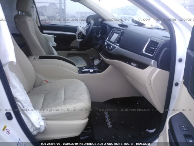 5TDBKRFH4ES025802 - 2014 TOYOTA HIGHLANDER LE/LE PLUS თეთრი ფოტო 5