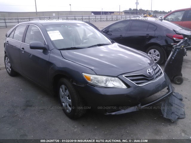 4T1BF3EK0BU613858 - 2011 TOYOTA CAMRY SE/LE/XLE 灰色 照片 1