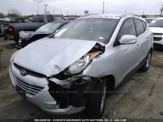 KM8JU3AC3CU378745 - 2012 HYUNDAI TUCSON GLS/LIMITED SILVER photo 2