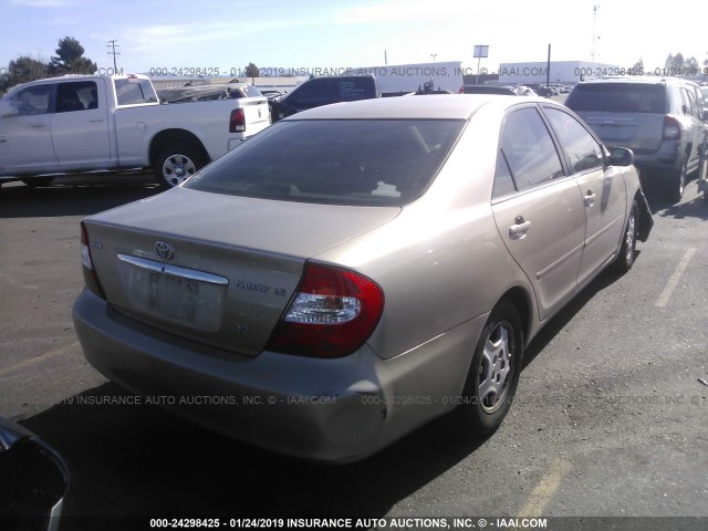 4T1BF32K52U518927 - 2002 TOYOTA CAMRY LE/XLE/SE Champagne photo 4