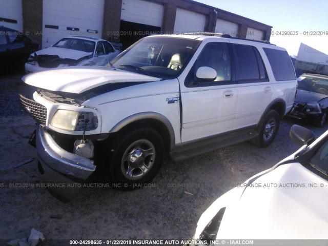 1FMRU17LXYLC10094 - 2000 FORD EXPEDITION EDDIE BAUER WHITE photo 2