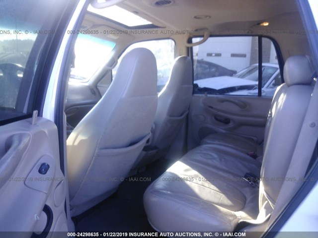 1FMRU17LXYLC10094 - 2000 FORD EXPEDITION EDDIE BAUER WHITE photo 8