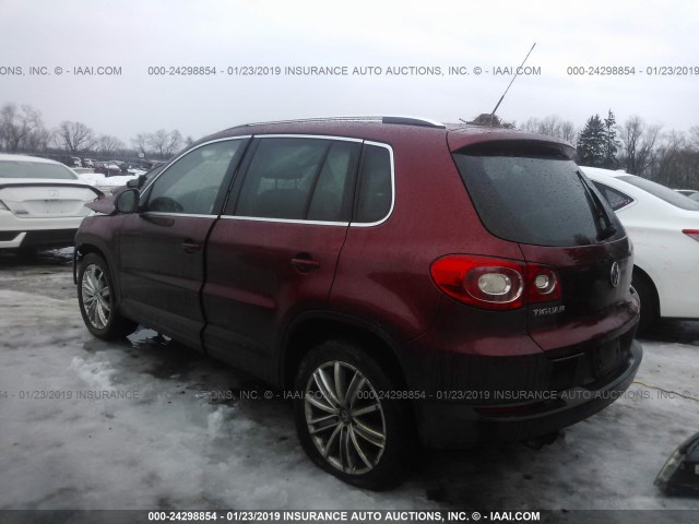 WVGBV75NX9W546074 - 2009 VOLKSWAGEN TIGUAN SE/SEL RED photo 3