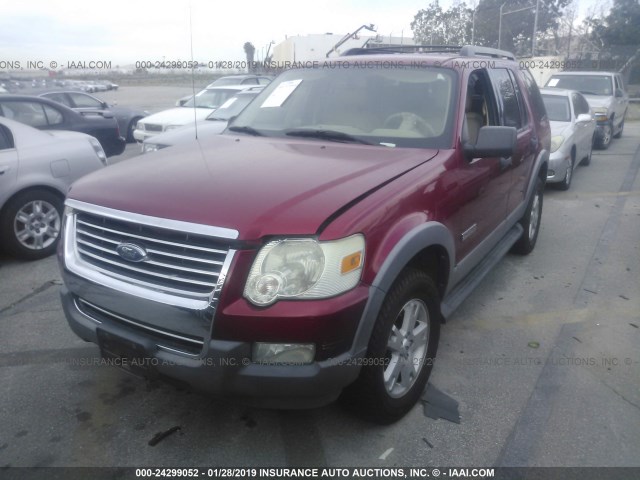 1FMEU63E66UA07634 - 2006 FORD EXPLORER XLT RED photo 2