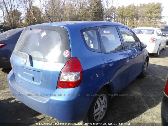 JHMGD38428S018848 - 2008 HONDA FIT BLUE photo 4