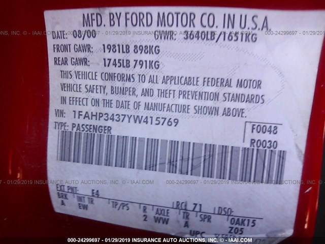 1FAHP3437YW415769 - 2000 FORD FOCUS SE/SE SPORT RED photo 9